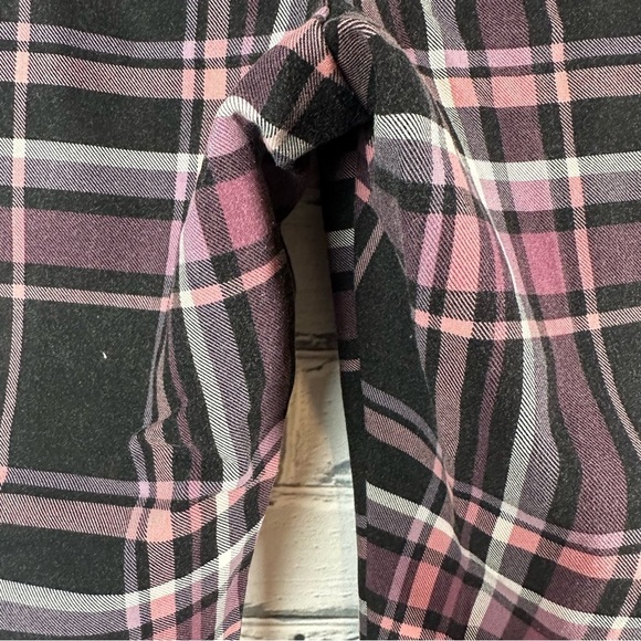 Torrid Pixie Skinny Studio Luxe Ponte High-Rise
Pant Pink Plaid Size 2R Stretch - Picture 6 of 10